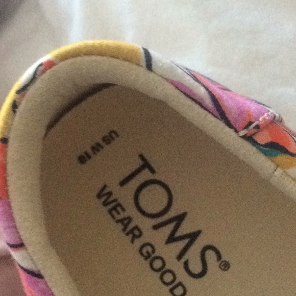 Toms Women's Vibrant Floral Wedges - Picture 2 of 4